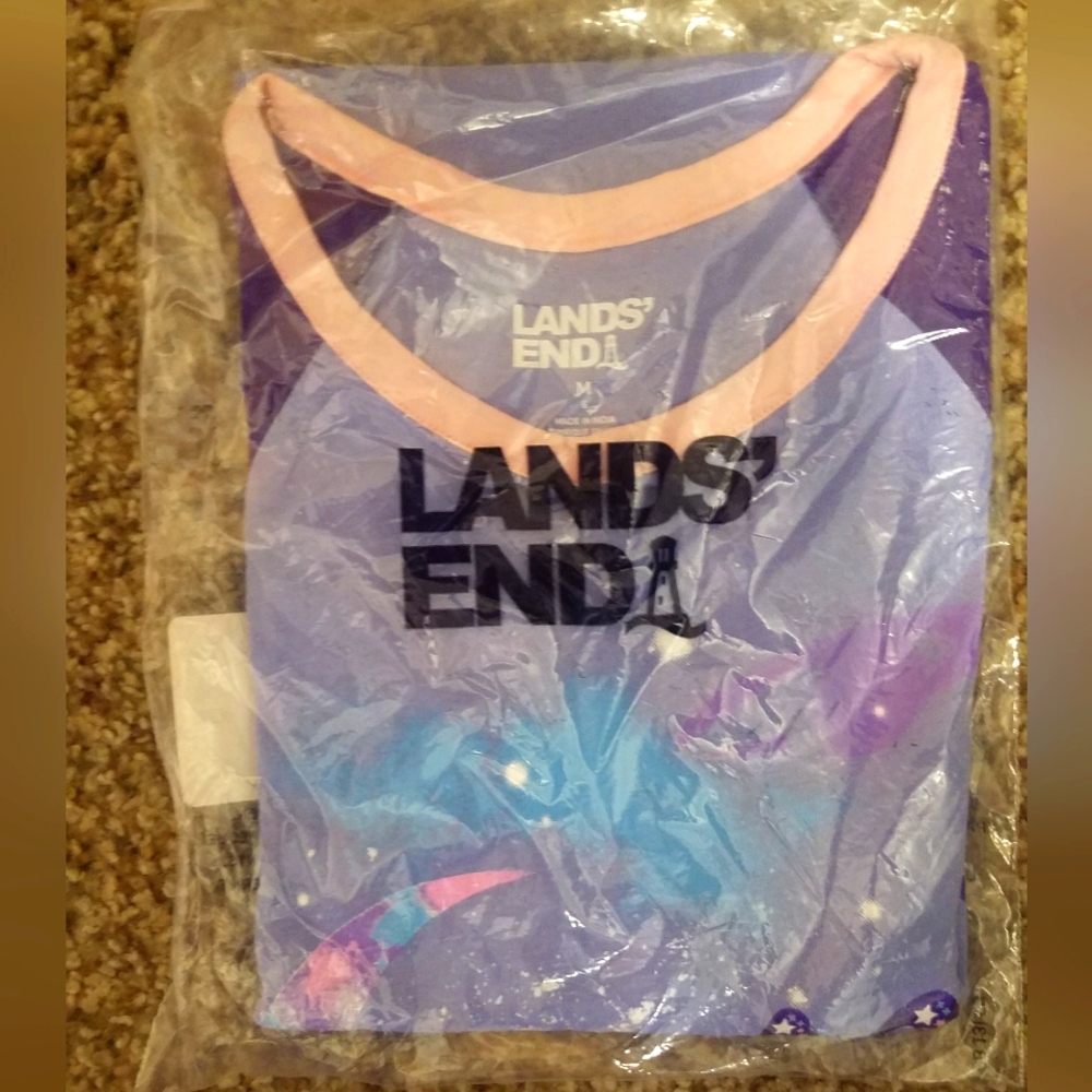 NWT Lands' End Purple and Pink Galaxy Butterfly Graphic Tshirt Size Medium